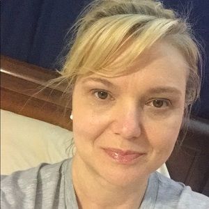 Meet your Posher, Angie